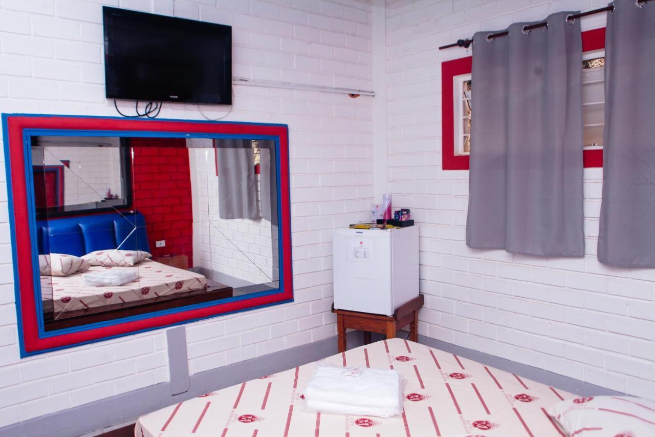 Hotel E Motel Madrugada Иту Екстериор снимка