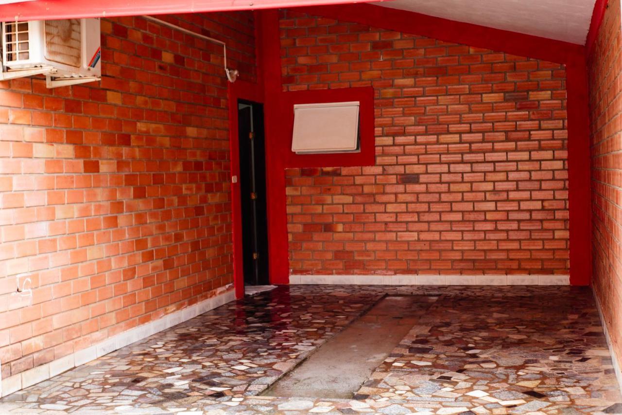 Hotel E Motel Madrugada Иту Екстериор снимка